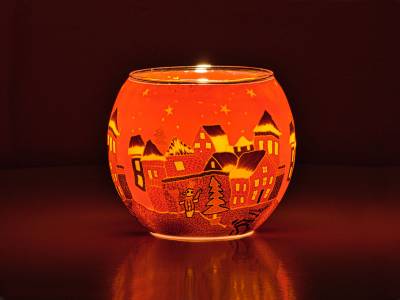 Leuchtglas 11cm Nr.301 Winterdorf in warmen Rottönen - 1