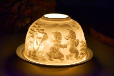 Starlight Nr.42 Weihnachtsmann mit seinem Rentier - 0