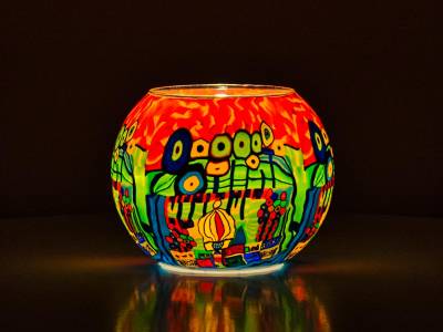 Leuchtglas 15cm Nr.292 stilisierte Stadt mit Wald im Hintergrund - 1